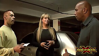 La Bombe Blonde Angel Lima Dans Une Rencontre Chaude Sur Un Parking