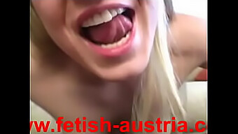 Pov Fußfetischvideo Mit Einem Teenager In High Heels Und Rauchen