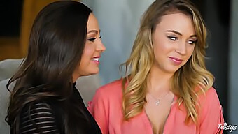 Abigail Mac A Zoey Taylor Pořádají Divokou Lesbickou Párty