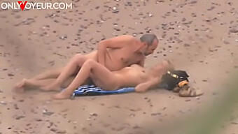 Rubia Tetona Es Follada En La Playa En Hd