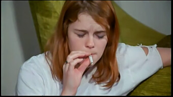 Patty Duke I En Sensuell Lesbisk Träff