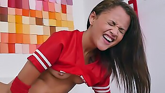 Young And Petite Holly Hendrix In Intense Penis Penetration