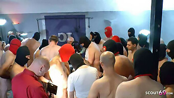 Eine Gruppensex-Session Mit Fokus Auf Creampies Und Blowjobs In Deutschland