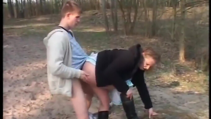 Thin Man Unsuccessfully Attempts To Penetrate Voluptuous Young Big-Breasted Woman Outdoors