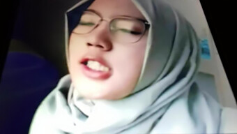 Pengiring Muzik Untuk Masturbasi Solo Dengan Wanita Muslim