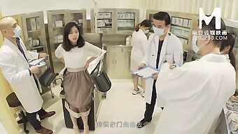 Người Mẫu Châu Á Lin Yan Trong Một Video Khiêu Dâm Nghiệp Dư Chân Thực Với Bộ Ngực Tự Nhiên To Và Cunnilingus