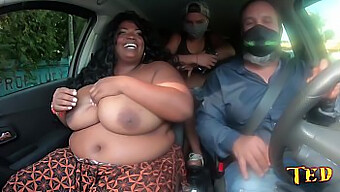 Ela Baez, Uma Mulher Brasileira Gorda E Linda, Se Junta A Fernanda Freire Para Uma Viagem De Carro Selvagem Com Ação De Realidade Hardbrazil