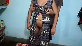 Busty Indisk Bhabhi Bliver Hardcore Kneppet Af Sin Pados Ki Tante