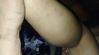 Milf Mexicaine Ronde Trompe Avec Un Fétichisme Des Pieds